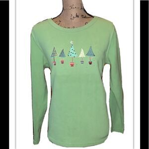 NWT trilllogy Christmas fleece size M